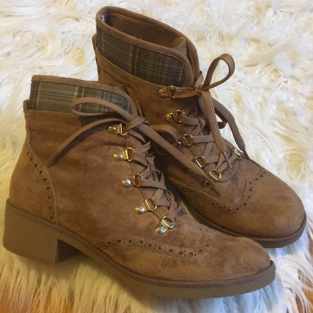 Tommy Hilfiger Brown Suede Boots 9